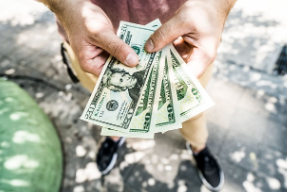 The Psychology of Money: How Emotions Impact Spending